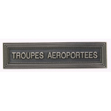 Agrafe pour médaille Troupes aéroportées Vieil argent