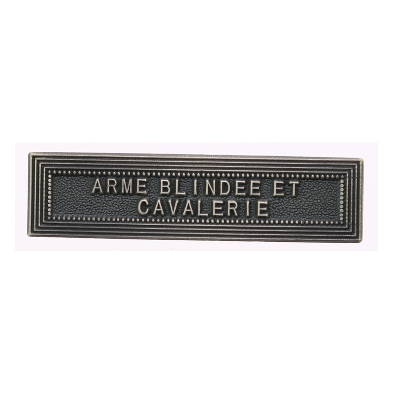 Agrafe Arme blindée et cavalerie Vieil argent